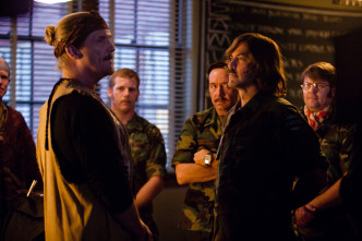 Imagen de Los hombres que miraban fijamente a las cabras - 11