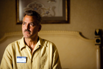 Imagen de Los hombres que miraban fijamente a las cabras - 13