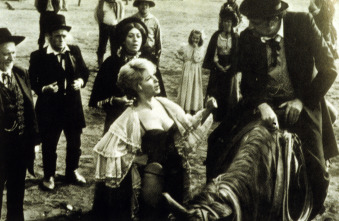 Imagen de Al este del oeste - 6