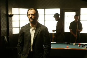 Imagen de Revolver - 13