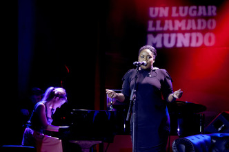 Imagen de Un lugar llamado... (T2): Nach, We are scientists, Zara McFarlane y Ariadna Castellanos. - 6