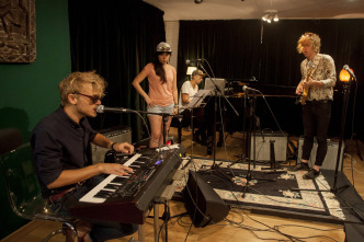 Imagen de Un lugar llamado... (T2): Neneh Cherry, The royal concept, Coque Malla y Javiera Mena - 4