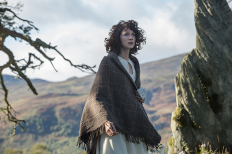 (LSE) - Outlander (T1): Ep.1 (LSE) - Sassenach