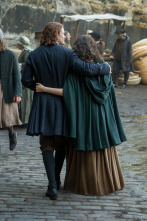 Outlander (T2): Ep.1 A través de un cristal, oscuramente