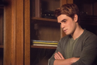 (LSE) - Riverdale (T1): Ep.3 (LSE) - Doble cuerpo