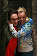 Imagen de The Big Bang Theory (T1): Ep.14 La aniquilación del paraíso frikinal - 1