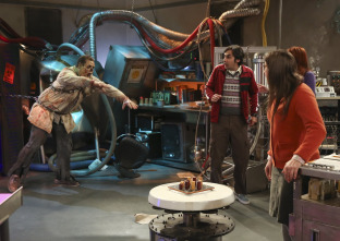 Imagen de The Big Bang Theory (T8): Ep.16 La aceleración de la intimidad - 7