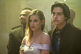 (LSE) - Riverdale (T1): Ep.11 (LSE) - Reencuentro en Riverdale