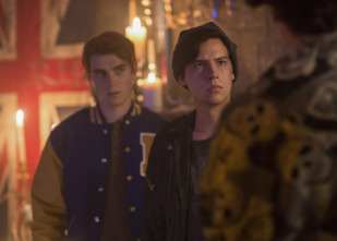 (LSE) - Riverdale (T2): Ep.6 (LSE) - Prueba de muerte