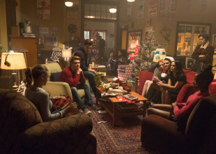 (LSE) - Riverdale (T2): Ep.9 (LSE) - Noche de paz, noche de muerte