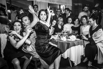 Imagen de Arde Madrid (T1): Ep.4 Directo fiesta - 5