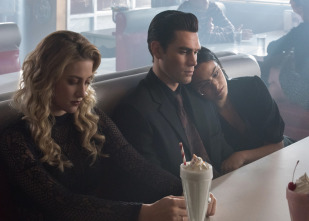 (LSE) - Riverdale (T3): Ep.4 (LSE) - El club de medianoche