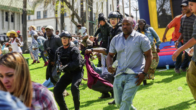 Imagen de S.W.A.T.: Los... (T1): Ep.22 Engaño - 2