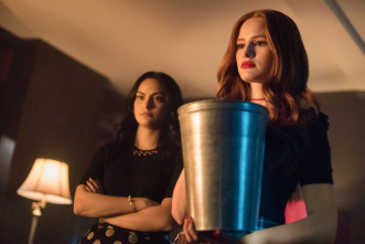 (LSE) - Riverdale (T3): Ep.8 (LSE) - Estallido