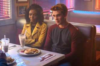 (LSE) - Riverdale (T3): Ep.14 (LSE) - Fuego, camina conmigo