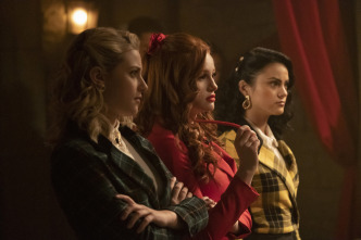 (LSE) - Riverdale (T3): Ep.16 (LSE) - Pasándolo bien