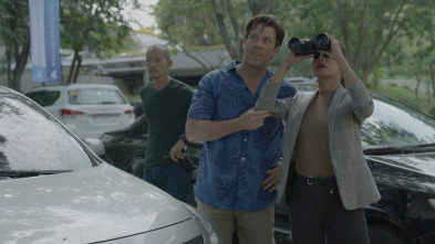 Imagen de Almost Paradise (T1): Ep.4 Pistola y látigo - 2