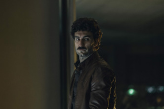 Imagen de (LSE) - Los... (T1): Ep.5 (LSE) - Devuelve puñaladas con sonrisas - 1