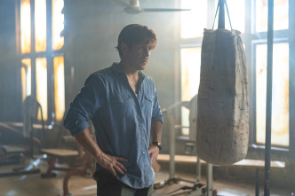 Imagen de Almost Paradise (T1): Ep.8 Lobo solitario - 1