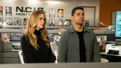 Imagen de NCIS: Naval... (T18): Ep.7 El primer día - 4