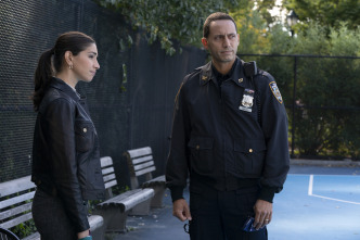 Imagen de Ley y orden:... (T22): Ep.2 La balada de Dwight e Irena - 7
