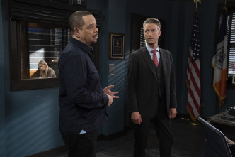 Imagen de Ley y orden:... (T22): Ep.2 La balada de Dwight e Irena - 9