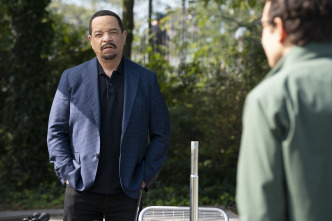 Imagen de Ley y orden:... (T22): Ep.3 Acuérdate de mí en la cuarentena - 4