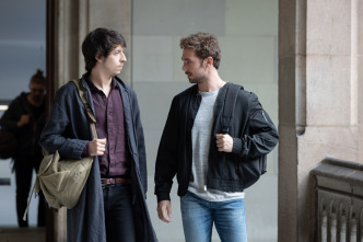 Imagen de (LSE) - Merlí... (T2): Ep.3 (LSE) - La cigüeña - 4