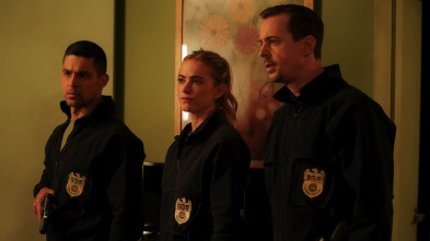 Imagen de NCIS: Naval... (T18): Ep.14 Mejoras que no se ven - 1