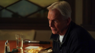 Imagen de NCIS: Naval... (T18): Ep.14 Mejoras que no se ven - 4