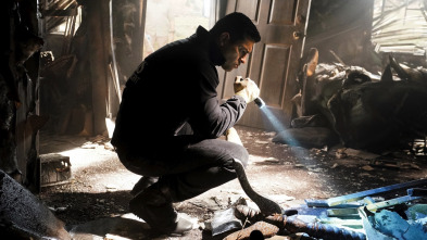 Imagen de NCIS: Naval... (T18): Ep.15 Volar por los aires - 3