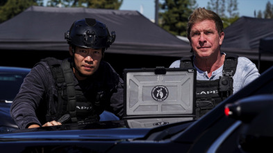 Imagen de NCIS: Naval... (T18): Ep.16 Regla 91 - 2