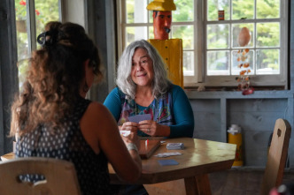 Imagen de Moonshine (T1): Ep.4 Mantenimiento de la mediana edad - 10