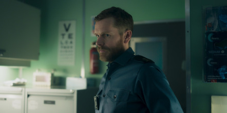 Imagen de Vigil:... (T1): Ep.3  - 8