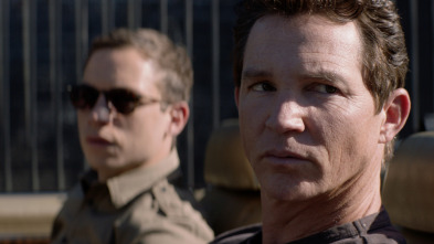 Imagen de Animal Kingdom (T5): Ep.12 Cabos sueltos - 7