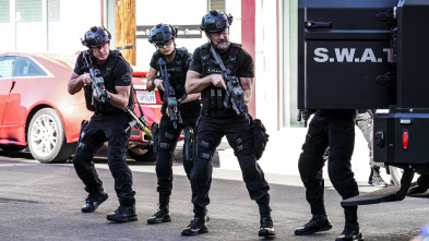 Imagen de S.W.A.T.: Los... (T5): Ep.7 Mantén la fe - 2