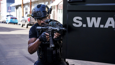 Imagen de S.W.A.T.: Los... (T5): Ep.7 Mantén la fe - 3