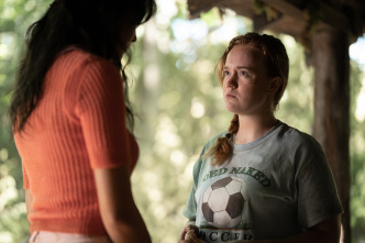 Imagen de Yellowjackets (T1): Ep.7 Sin brújula - 6