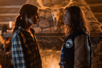 Imagen de Yellowjackets (T1): Ep.10 Sic transit gloria mundi - 2