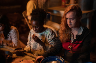 Imagen de Yellowjackets (T1): Ep.10 Sic transit gloria mundi - 9