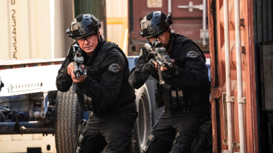 S.W.A.T.: Los... (T5): Ep.10 Tres armas