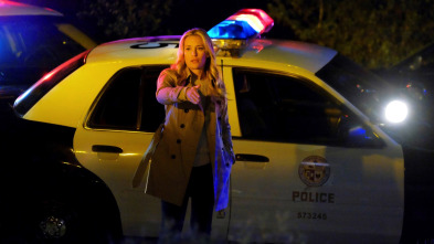 Imagen de Notorious (T1): Ep.8 El libro del mal - 10