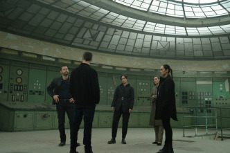 Imagen de FBI: Internacional (T1): Ep.16 Lejos del bum - 1