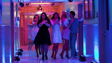 Imagen de Divina de la muerte (T3): Ep.1 A la fuga - 6