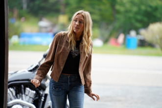 Imagen de Moonshine (T2): Ep.1 Las tres hermanas del destino - 2