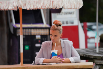 Imagen de Moonshine (T2): Ep.4 La llamada del Kraken - 6