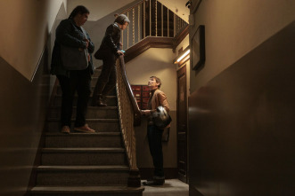 Imagen de Fácil (T1): Ep.4 Está prohibido - 1