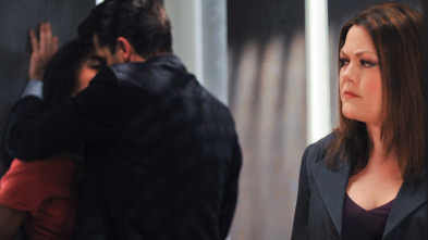 Imagen de Divina de la muerte (T5): Ep.9 Confía en mí - 6