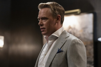 Imagen de The Blacklist (T10): Ep.2 La cazavips (nº 165) - 4