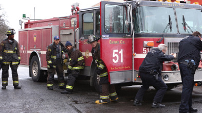 Imagen de Chicago Fire (T10): Ep.18 Lo que llevas dentro - 5